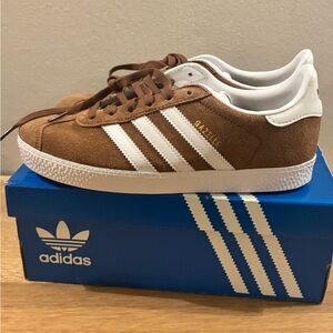 Adidas Gazelle Brown and White Sneakers